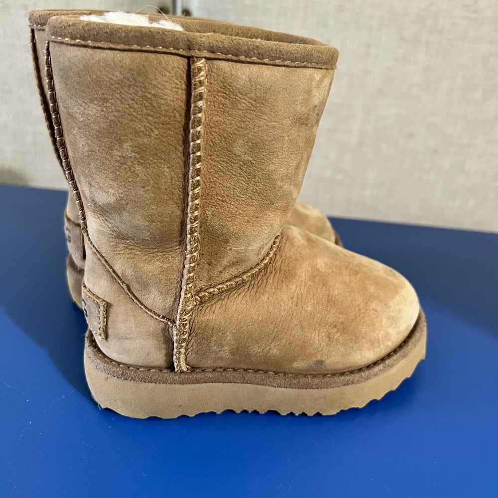 Ugg Boots 6 Toddler